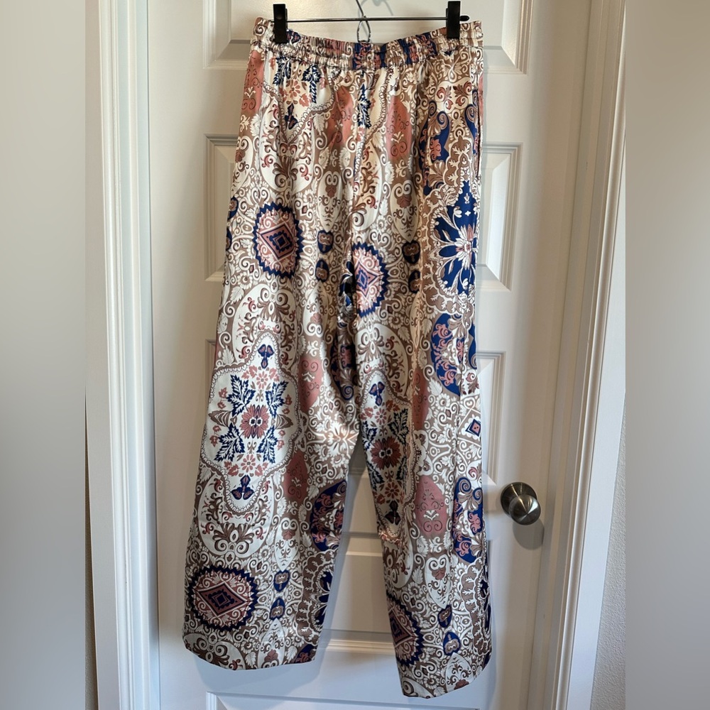 Porsha Williams The Drop Floral Pants - NWT - Picture 2 of 4